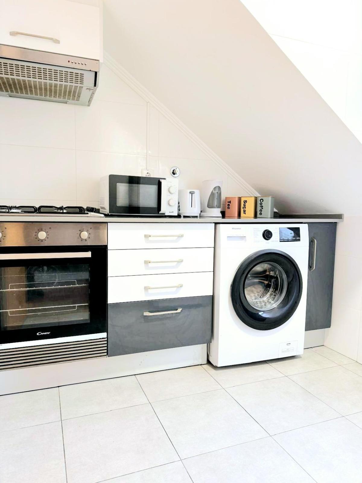 Beautiful And Spacious Flat In The Center * Lisbon