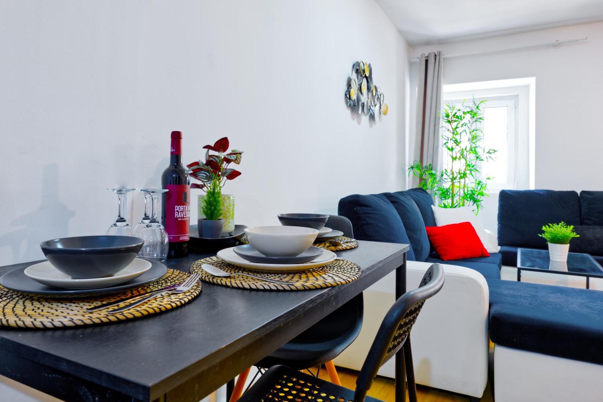 Apartment Beautiful And Spacious Flat In The Center Lisbon