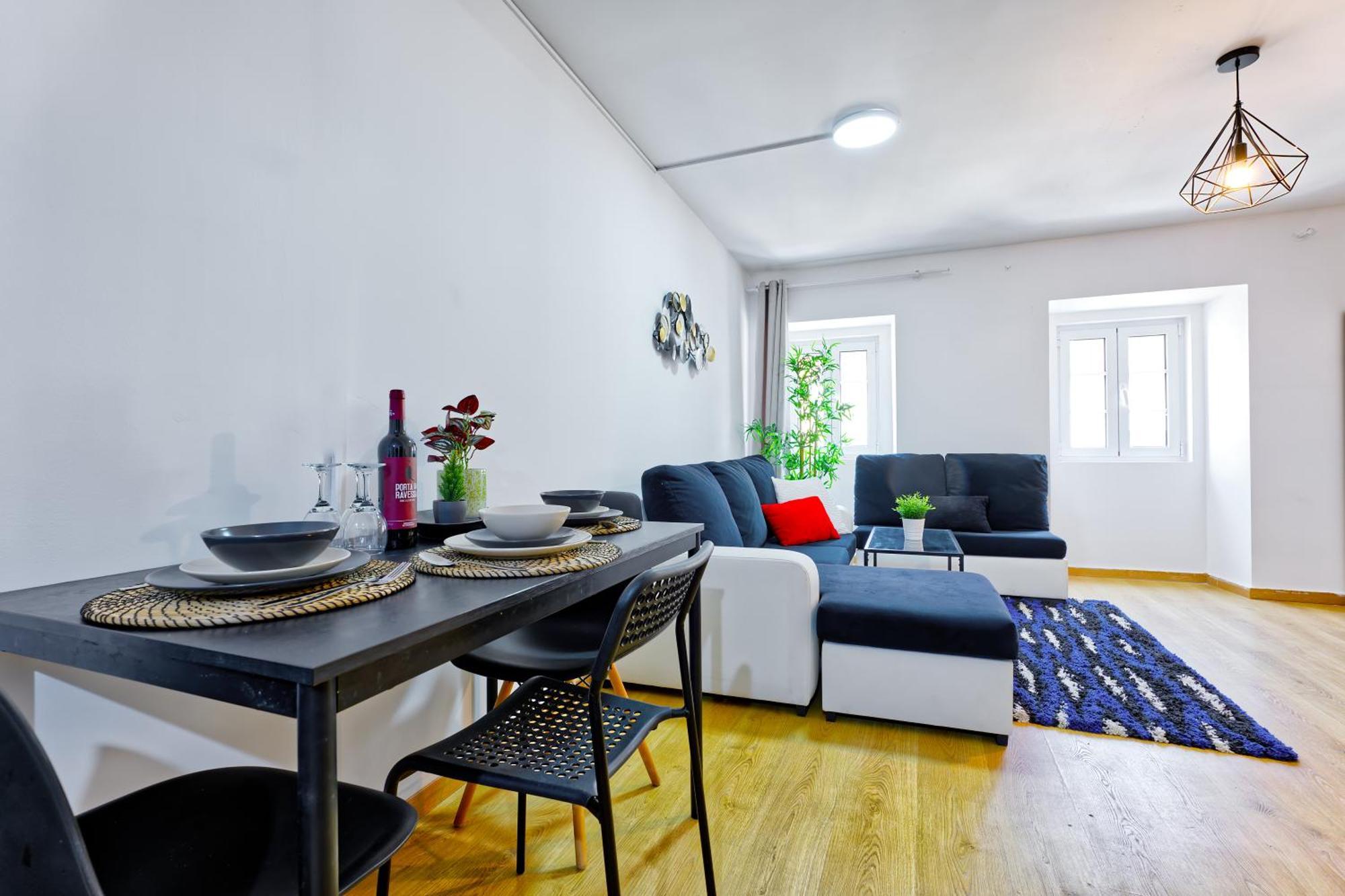 Apartment Beautiful And Spacious Flat In The Center *