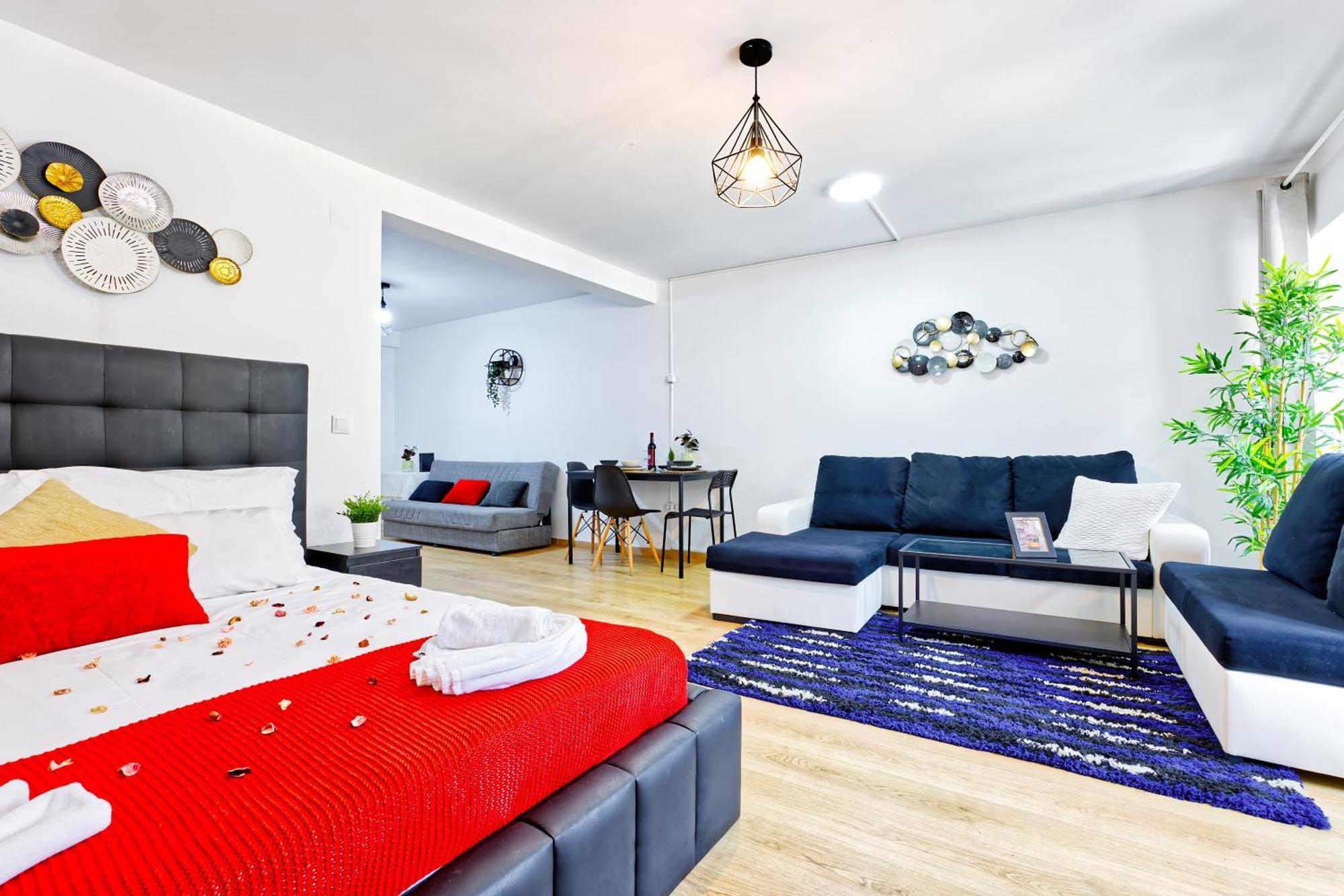 Beautiful And Spacious Flat In The Center *