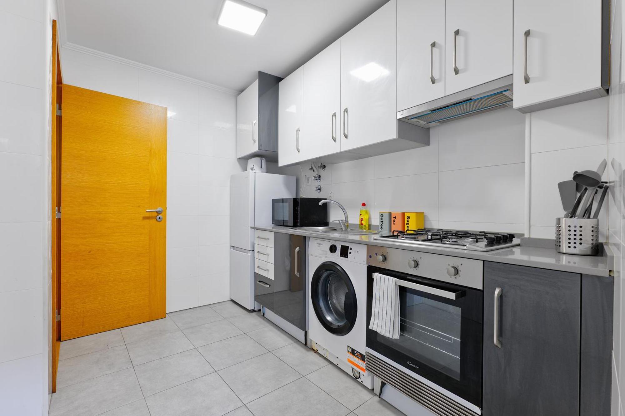 Beautiful And Spacious Flat In The Center Lisbon
