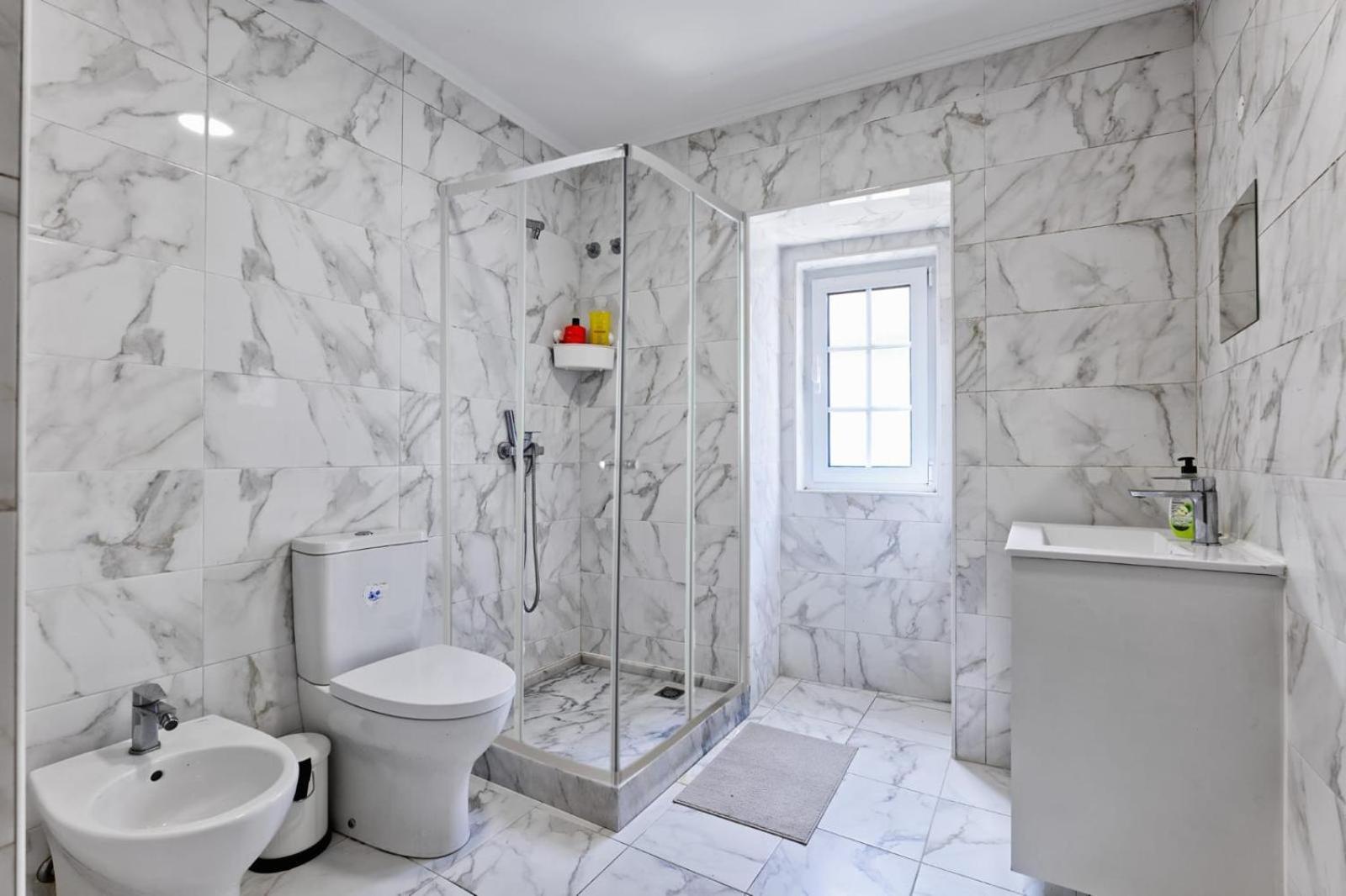 Beautiful And Spacious Flat In The Center Apartamento Lisboa