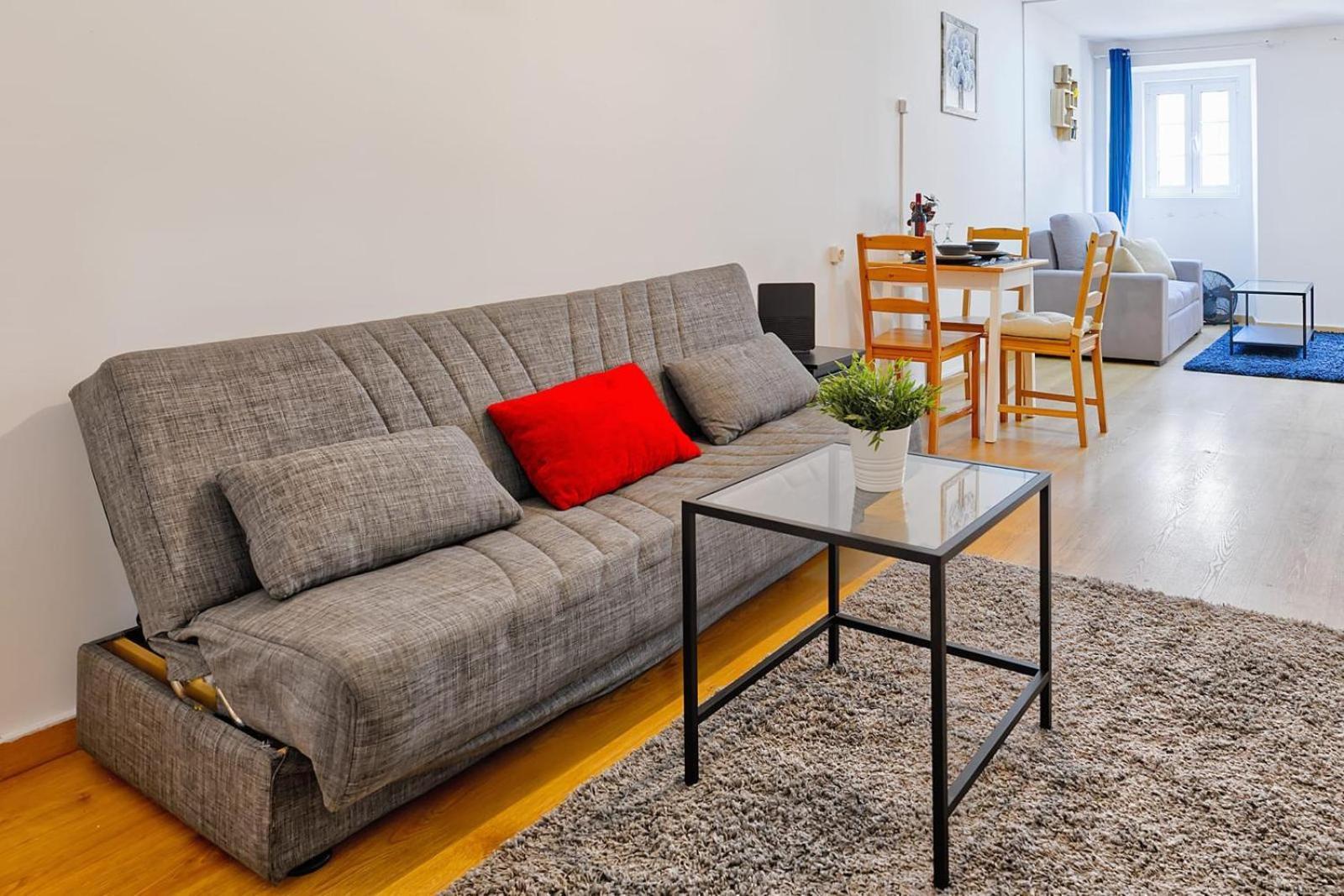 Apartment Beautiful And Spacious Flat In The Center