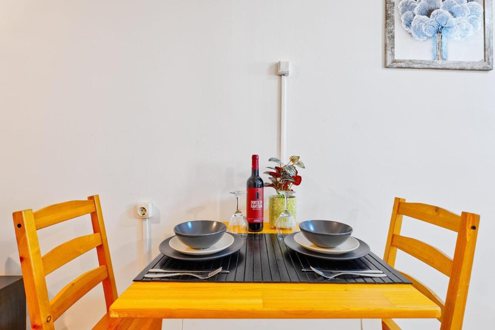 Beautiful And Spacious Flat In The Center Apartment