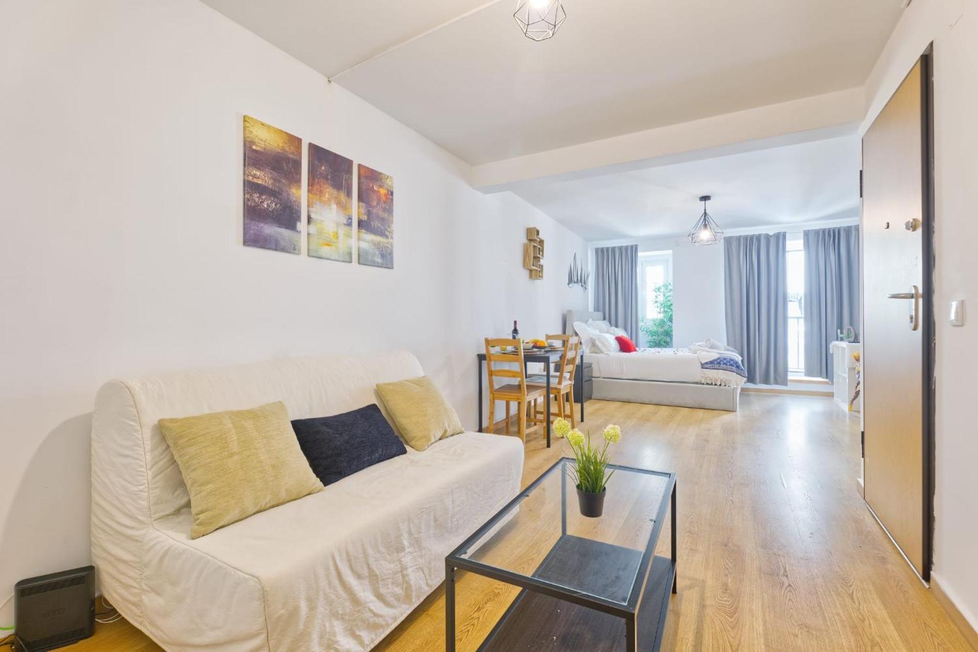 Apartment Beautiful And Spacious Flat In The Center Lisbon