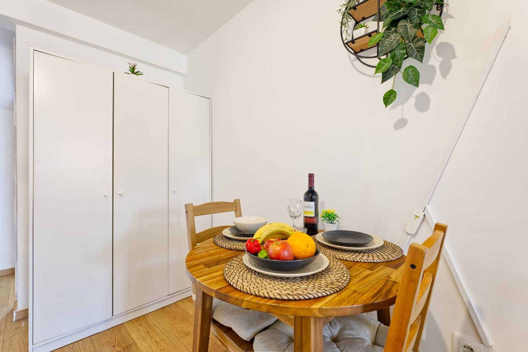 Beautiful And Spacious Flat In The Center Apartment *
