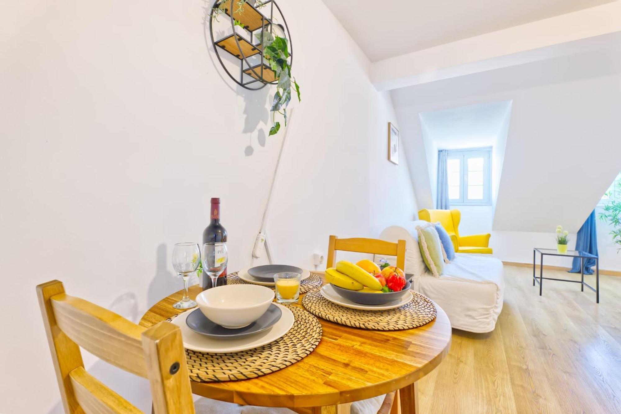 Beautiful And Spacious Flat In The Center Lisbon