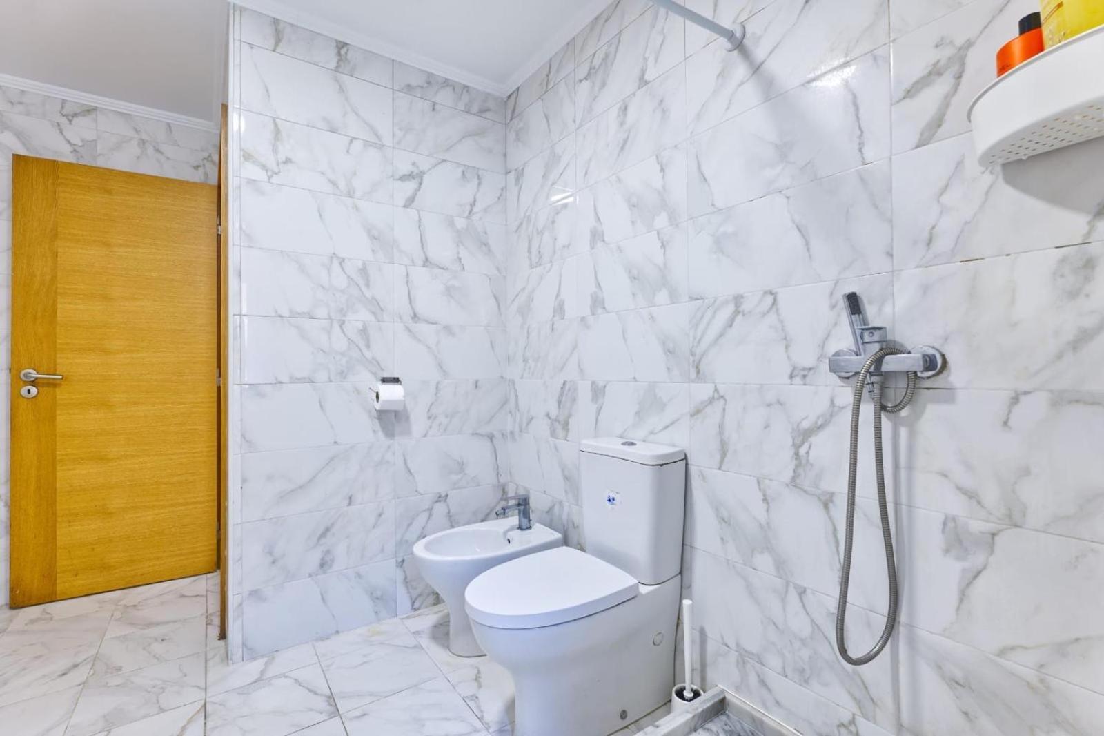 Beautiful And Spacious Flat In The Center Apartment *